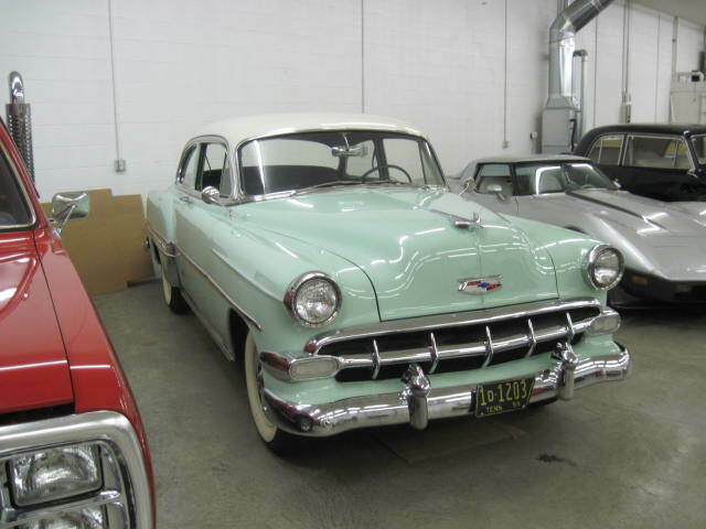 Chevrolet Bel Air/150/210 1954 image number 10