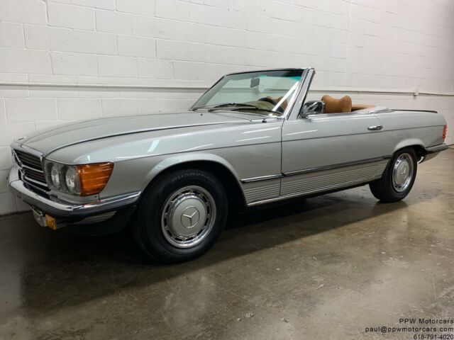 Mercedes-Benz SL-Class 1973 image number 1