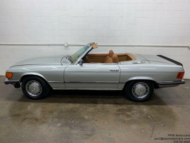 Mercedes-Benz SL-Class 1973 image number 3