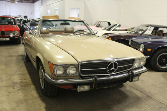 Mercedes-Benz SL-Class 1973 image number 0