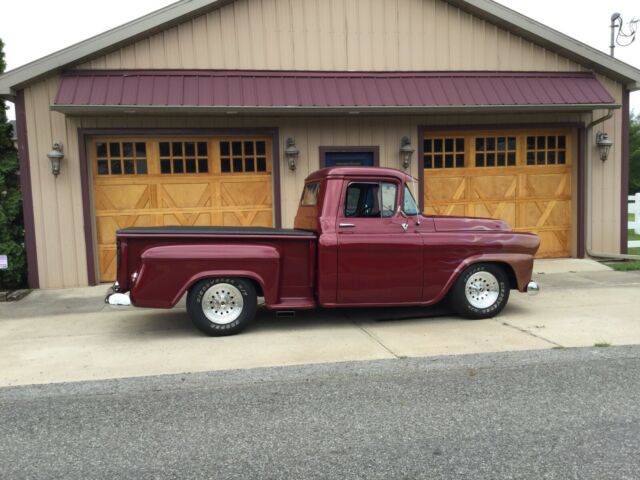 Chevrolet Apache Taskforce 1958 image number 0