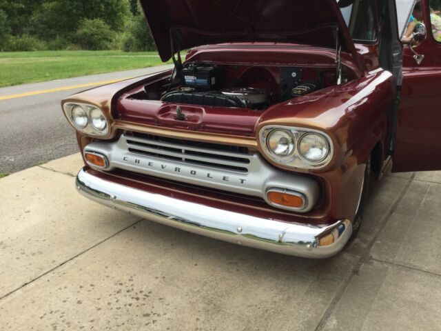 Chevrolet Apache Taskforce 1958 image number 1