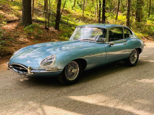 Jaguar E-Type 1966 image number 1