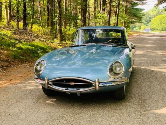 Jaguar E-Type 1966 image number 2