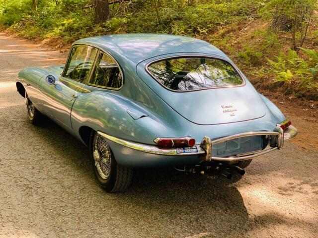 Jaguar E-Type 1966 image number 24