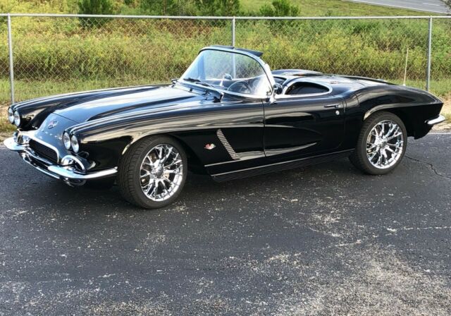 Chevrolet Corvette 1962 image number 1