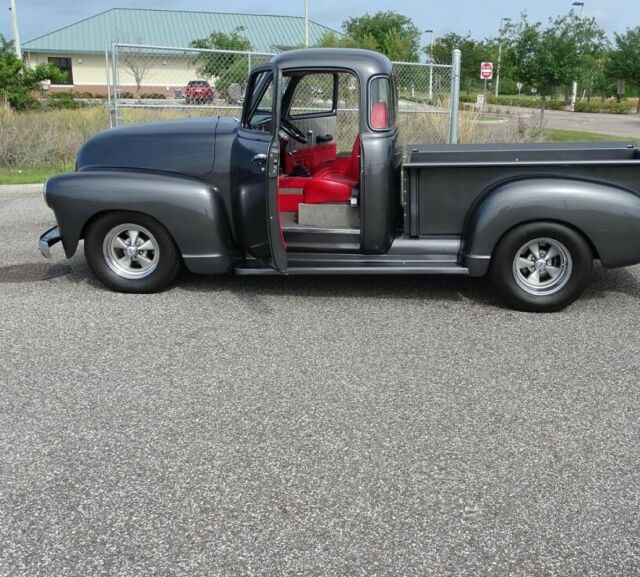 Chevrolet C/K Pickup 3500 1949 image number 17