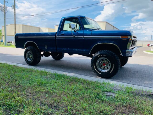 Ford F-250 1973 image number 29