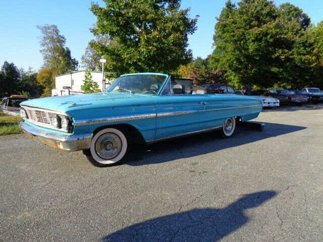 Ford Galaxie 1964 image number 0