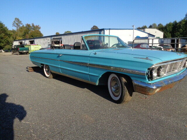 Ford Galaxie 1964 image number 2