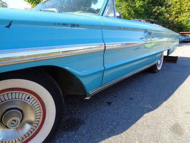 Ford Galaxie 1964 image number 31