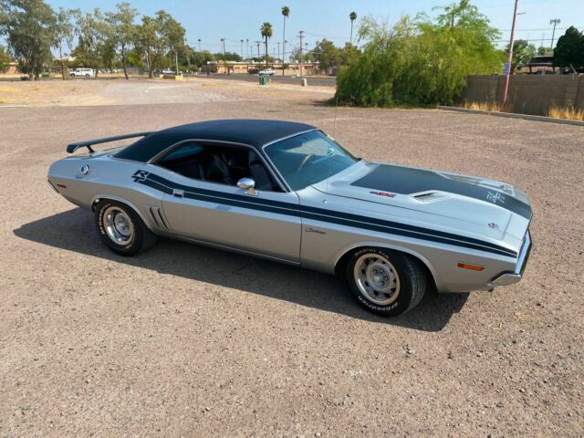 Dodge Challenger 1971 image number 10