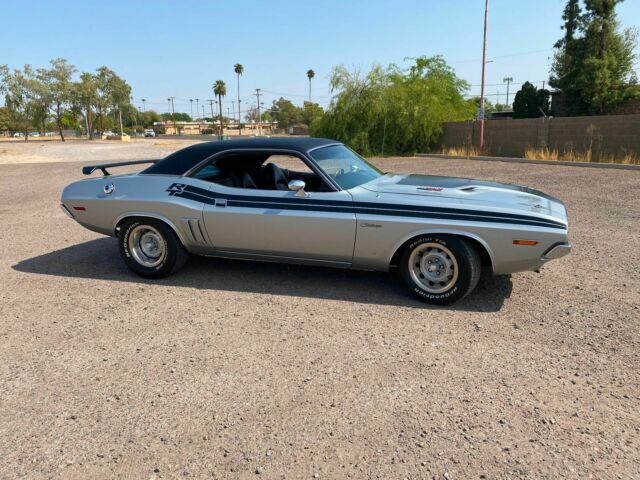 Dodge Challenger 1971 image number 11