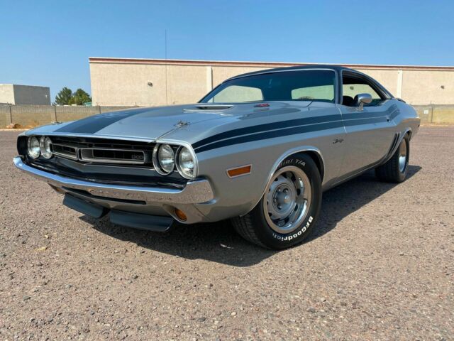 Dodge Challenger 1971 image number 12