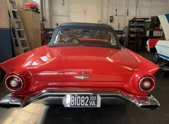 Ford Thunderbird 1957 image number 17