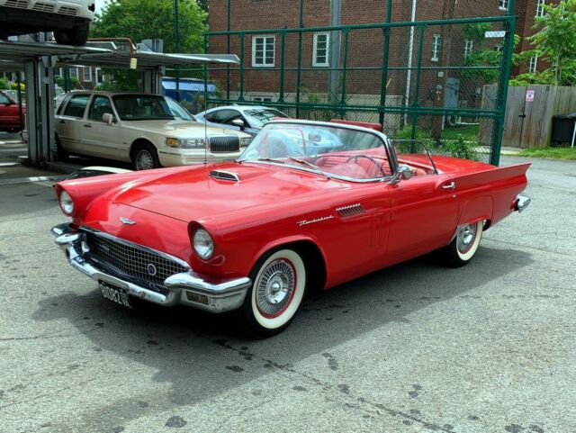 Ford Thunderbird 1957 image number 18