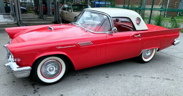 Ford Thunderbird 1957 image number 33