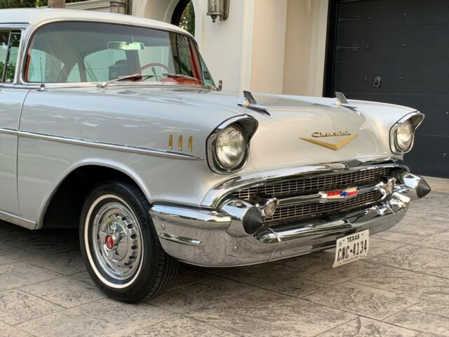 Chevrolet Bel Air/150/210 1957 image number 2