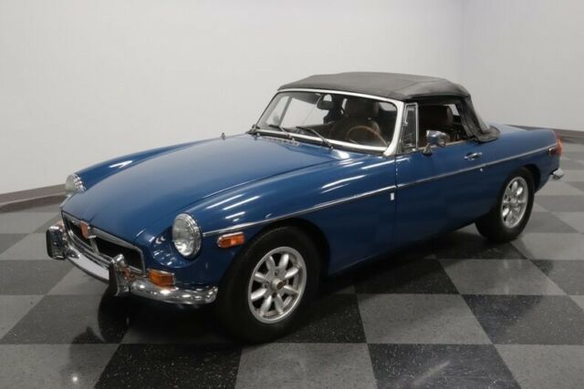 MG MGB 1972 image number 22