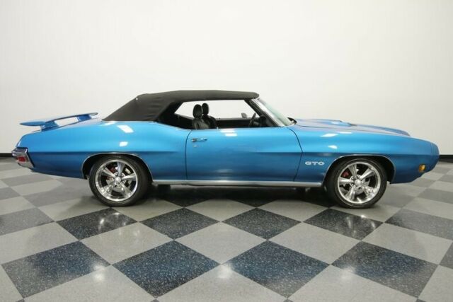 Pontiac GTO 1970 image number 15