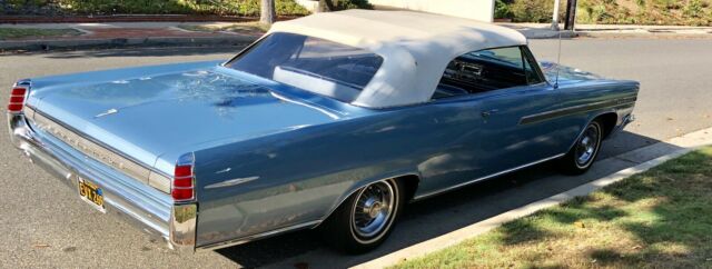 Pontiac Bonneville 1963 image number 12