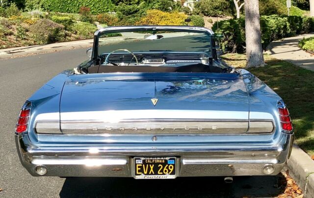 Pontiac Bonneville 1963 image number 17