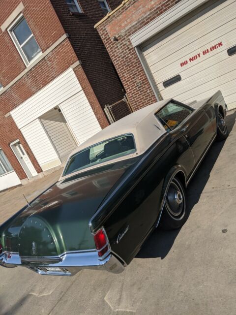 Lincoln Continental Mk III 1969 image number 5