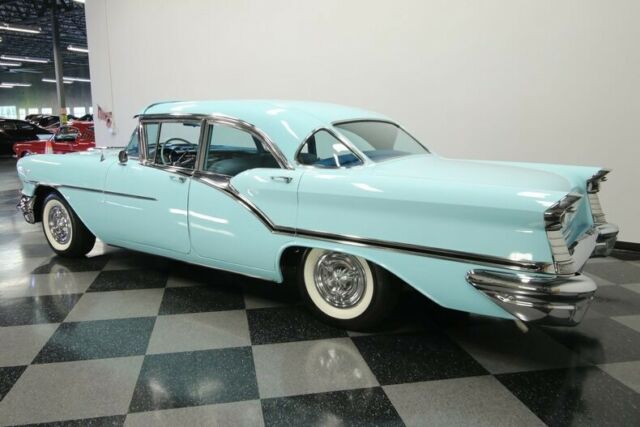 Oldsmobile Ninety-Eight 1957 image number 32