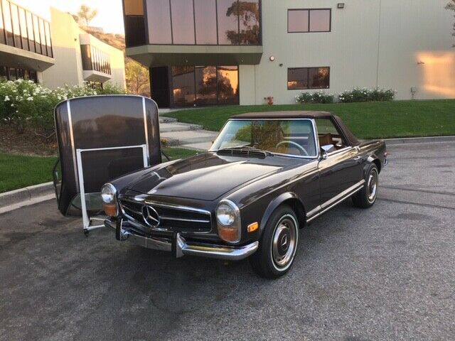 Mercedes-Benz SL-Class 1971 image number 0