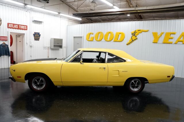 Plymouth Road Runner 1970 image number 14