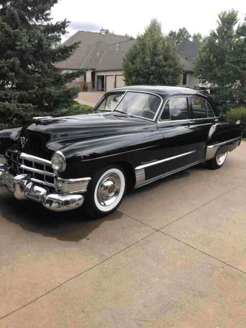 Cadillac 62 Sedan 1949 image number 1