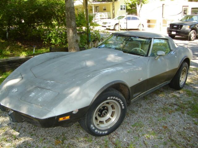 Chevrolet Corvette 1978 image number 0