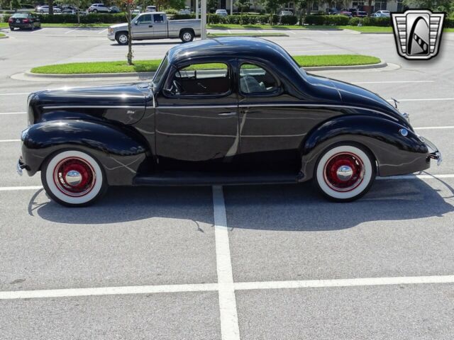 Ford Business Coupe 1940 image number 38