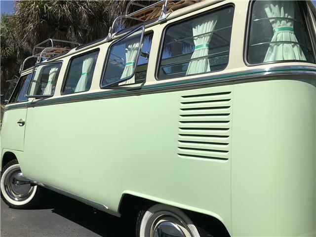 Volkswagen Bus/Vanagon 1974 image number 10