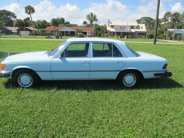 Mercedes-Benz S-Class 1973 image number 30