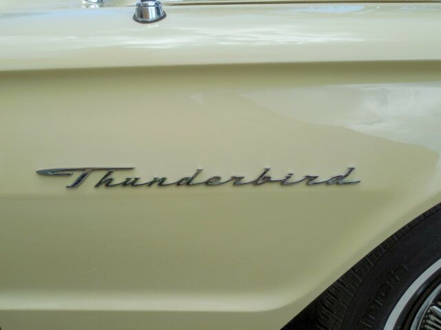 Ford Thunderbird 1964 image number 10