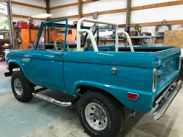 Ford Bronco 1969 image number 3