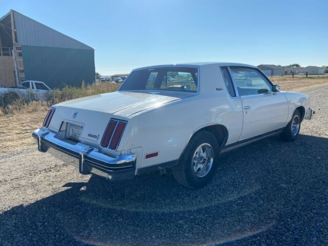 Oldsmobile Cutlass 1979 image number 25