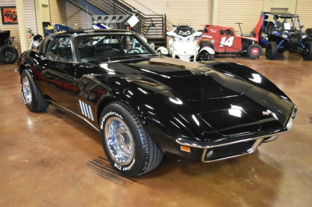 Chevrolet Corvette 1969 image number 1