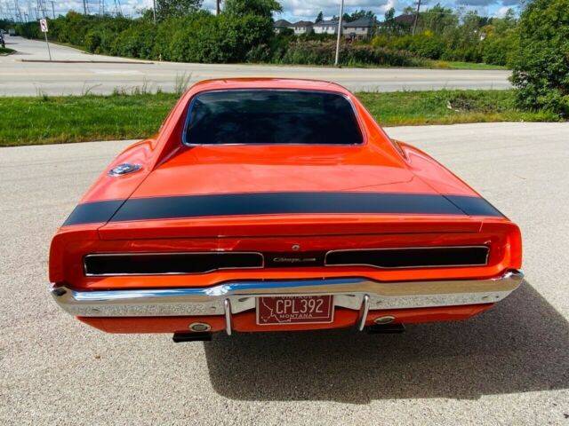 Dodge Charger 1970 image number 32