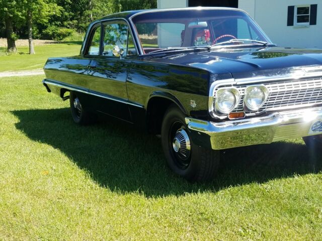 Chevrolet Bel Air/150/210 1963 image number 2