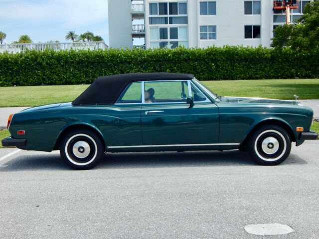 Rolls-Royce Corniche 1977 image number 25