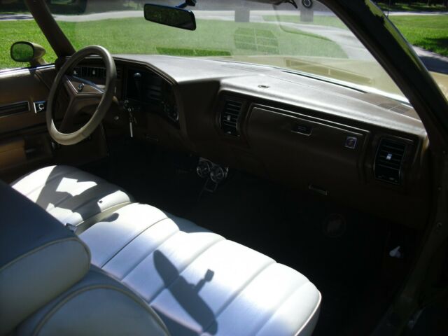 Buick LeSabre 1974 image number 13