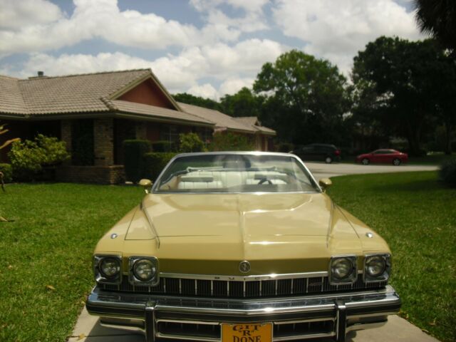 Buick LeSabre 1974 image number 20