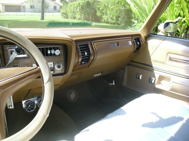 Buick LeSabre 1974 image number 7