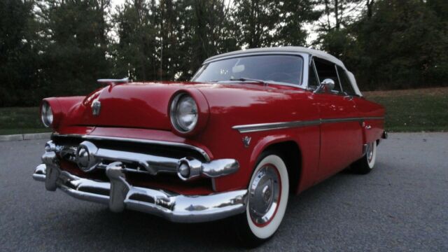 Ford Sunliner 1954 image number 2