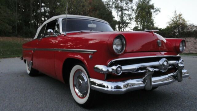 Ford Sunliner 1954 image number 28