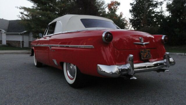 Ford Sunliner 1954 image number 31