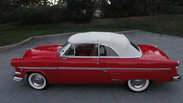 Ford Sunliner 1954 image number 32