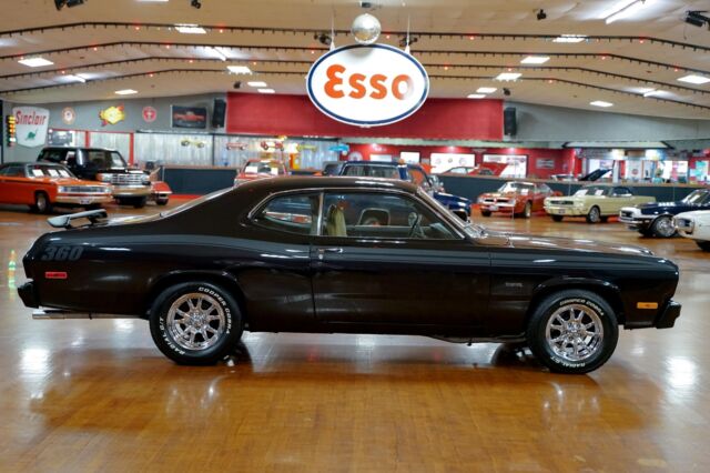 Plymouth Duster 1974 image number 6